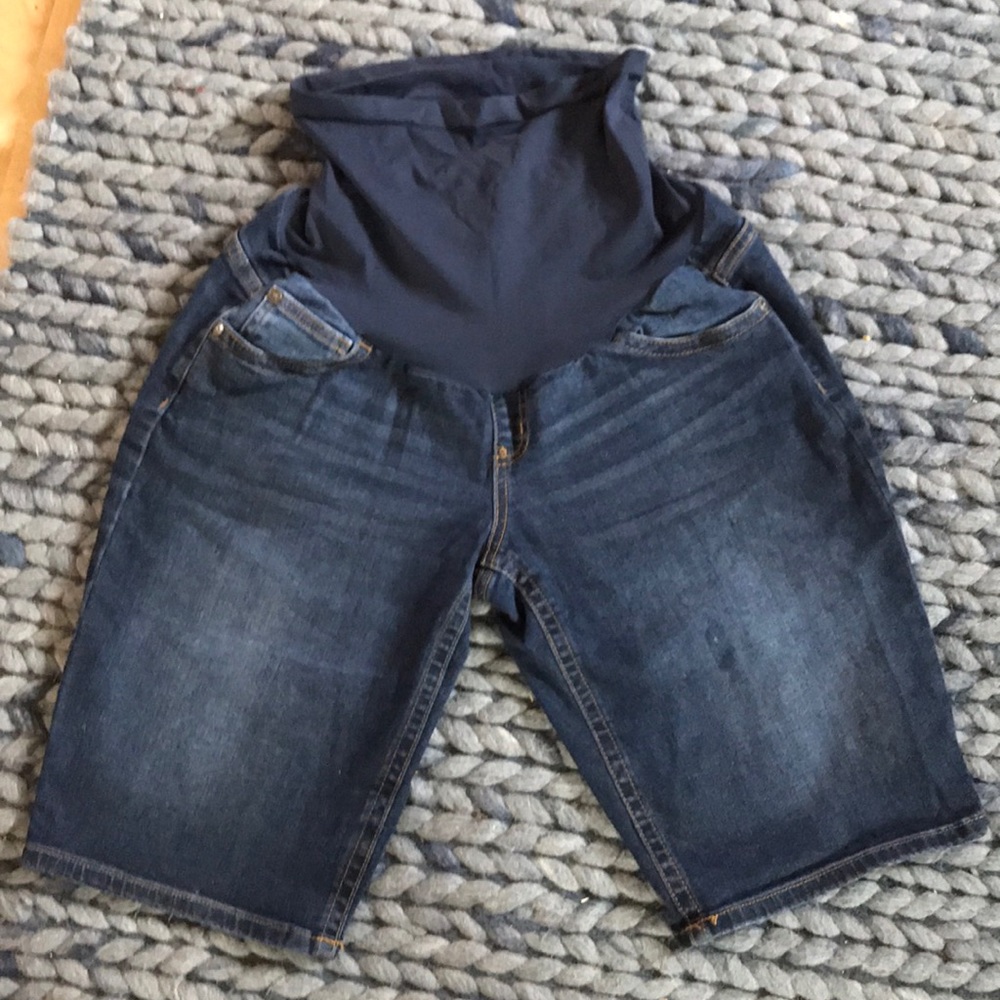 Maternity Bermuda shorts